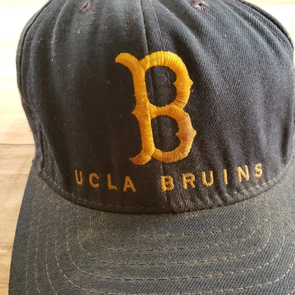 VINTAGE UCLA Bruins‎ Hat Cap Mens Fitted 7 1/4 Blue College Football Adult *